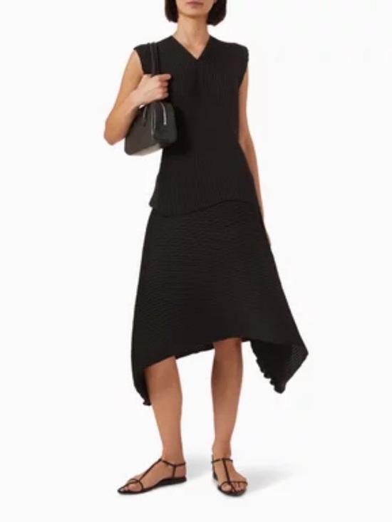 Dresses & Skirts - COS SET black polyester recycled pleated Size 2